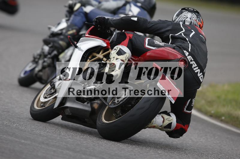 /Archiv-2023/47 24.07.2023 Track Day Motos Dario - Moto Club Anneau du Rhin/backside